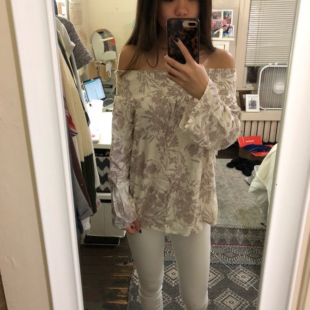 NWT O’Neill Floral beige off the shoulder top